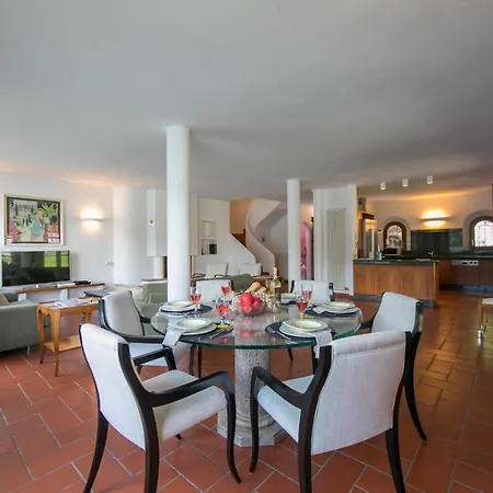 Sleeps 7 Pool Air Con Villa *